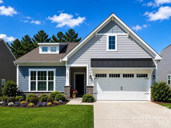 1017 Dali Blvd, Mount Holly, NC 28120