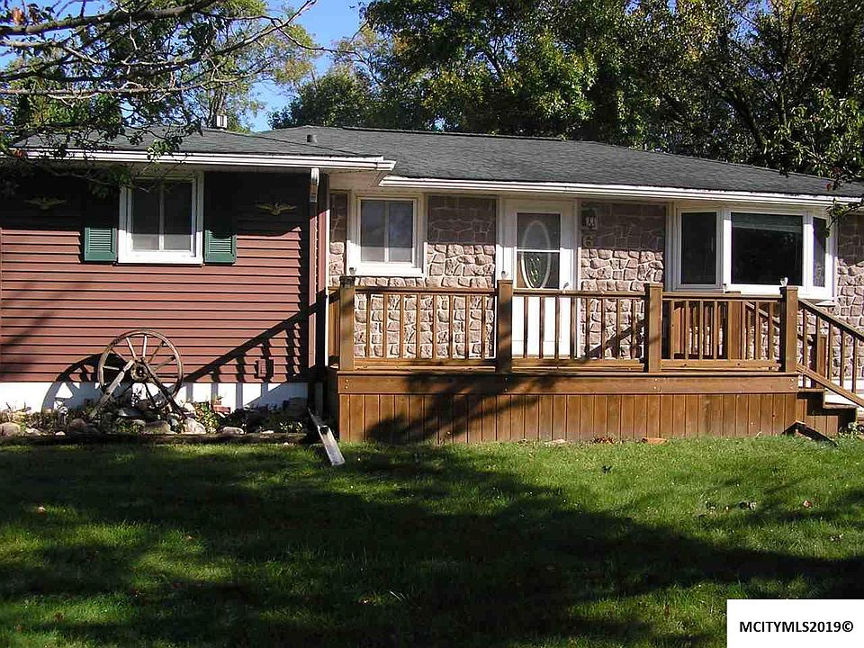 1st image of 6 Highland Park Ct