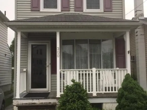 300 Colley St, Hanover Township, PA 18706