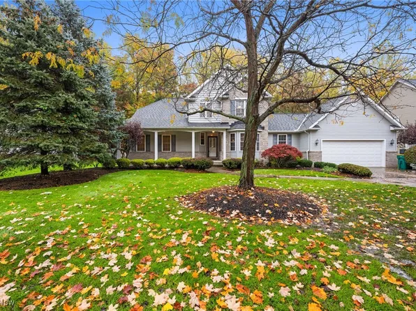 5891 Birdie Ln, Mentor, OH 44060