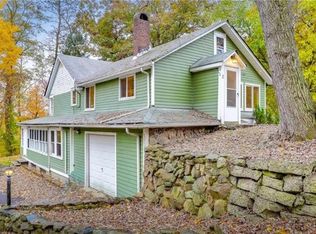 2 Thunder Mountain Rd, Tomkins Cove, NY 10986