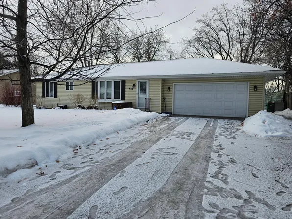 416 Sand Creek Dr NW, Coon Rapids, MN 55448