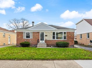 1825 Mayfair Ave, Westchester, IL 60154
