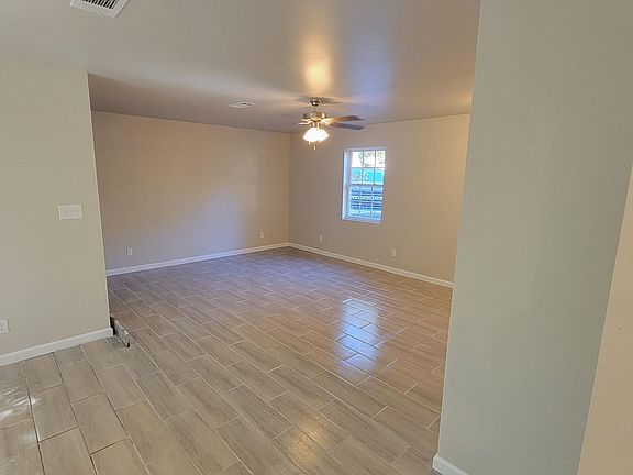4th image of 5512 Woodland Ln