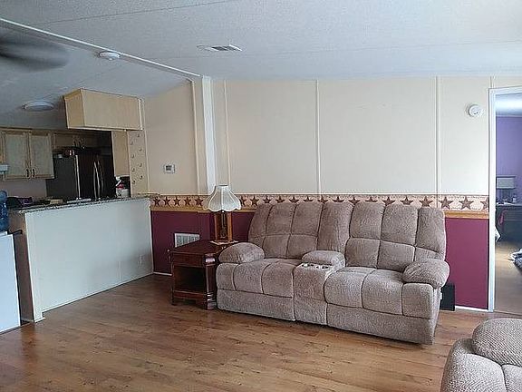 4th image of 1117 Cypress Dr