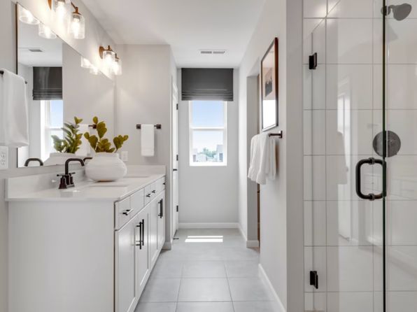 15601 Fairbrook Ct #1