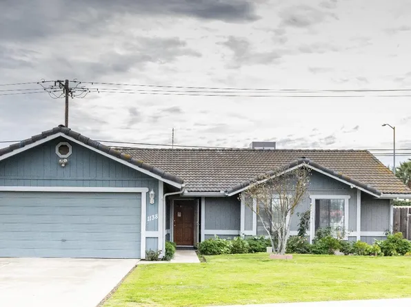 1138 W Franklin Way, Dinuba, CA 93618