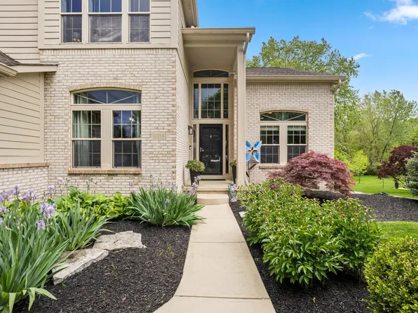 2358 Bold Venture Dr, Lewis Center, OH 43035