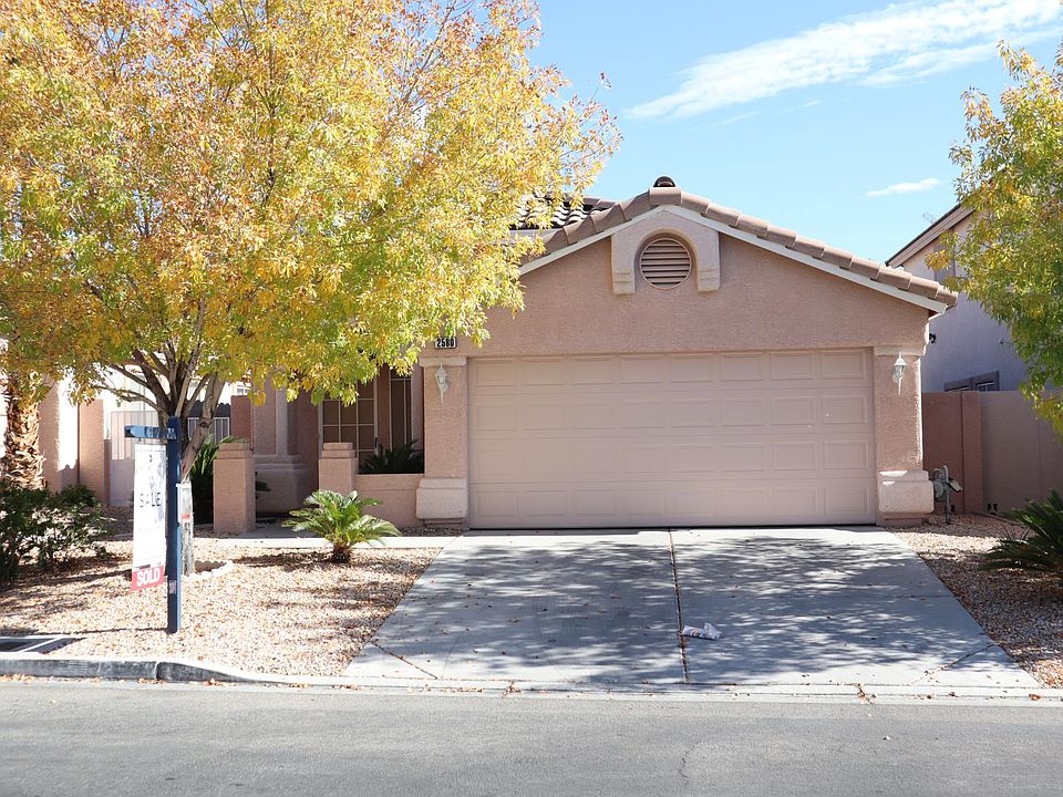 1st image of 2580 Spruce Creek Dr
