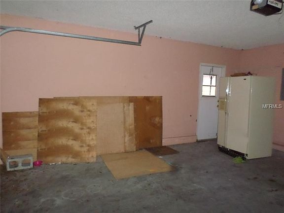 4th image of 6532 Piccadilly Ln