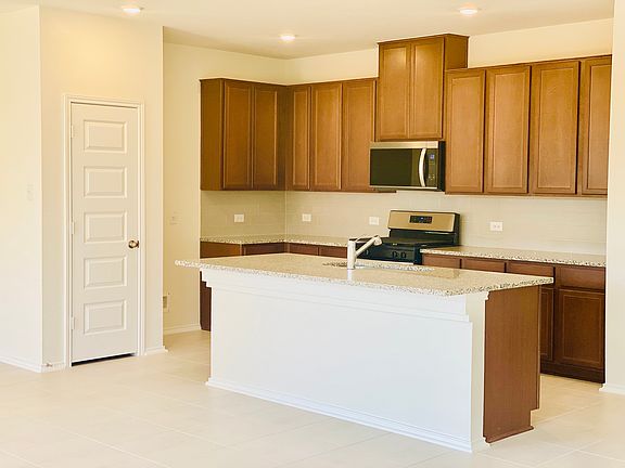 Kitchen - Appliances Will Be Delivered Before Moving