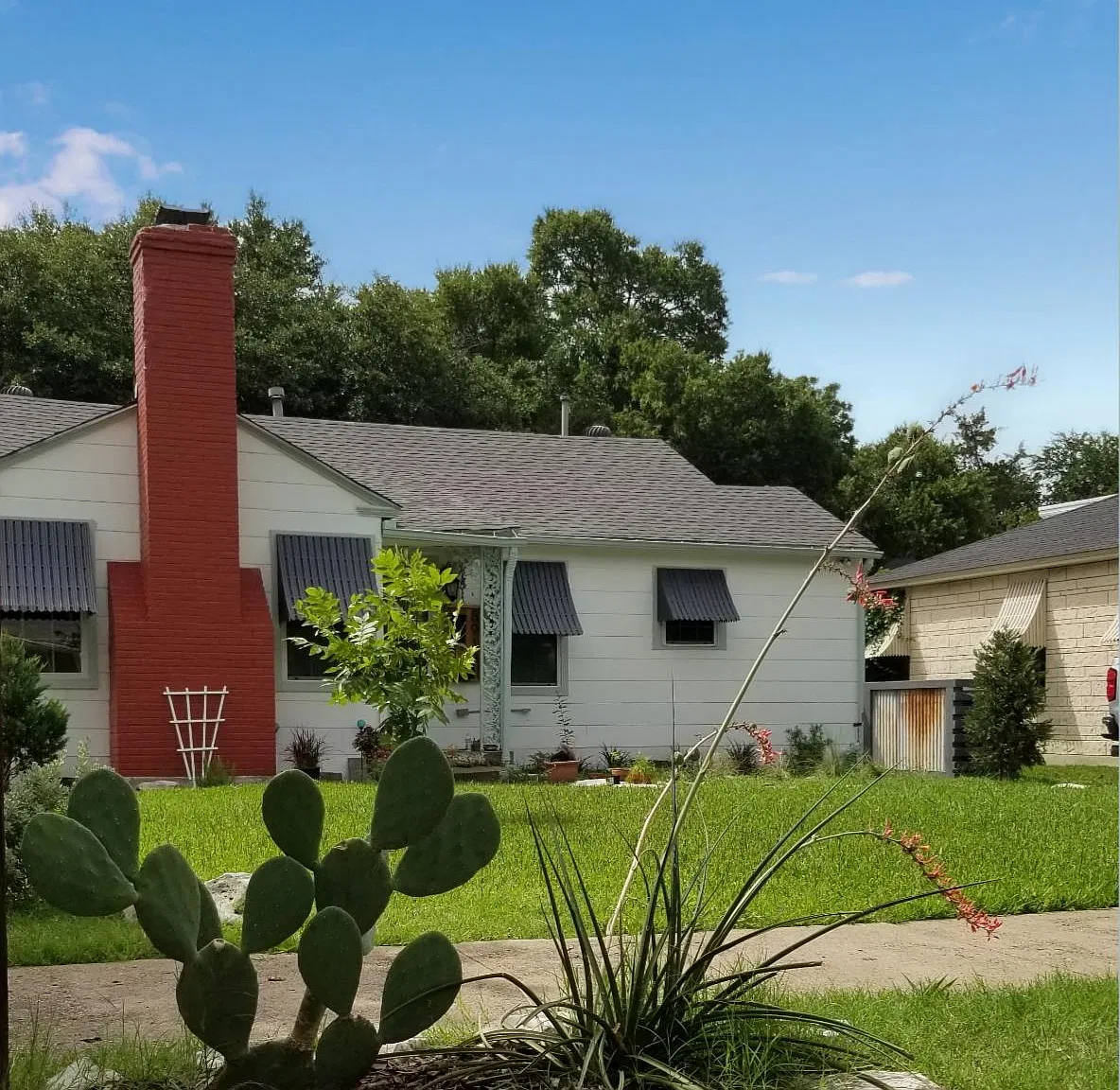 8918 San Fernando Way — Photo 3