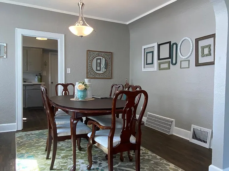 1315 S 54th St — Photo 22