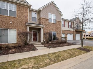 10098 Ridge Run St, Hartland, MI 48855