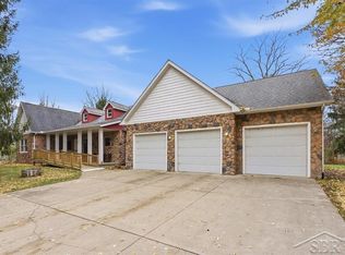 1538 S Ford Ct, Midland, MI 48640