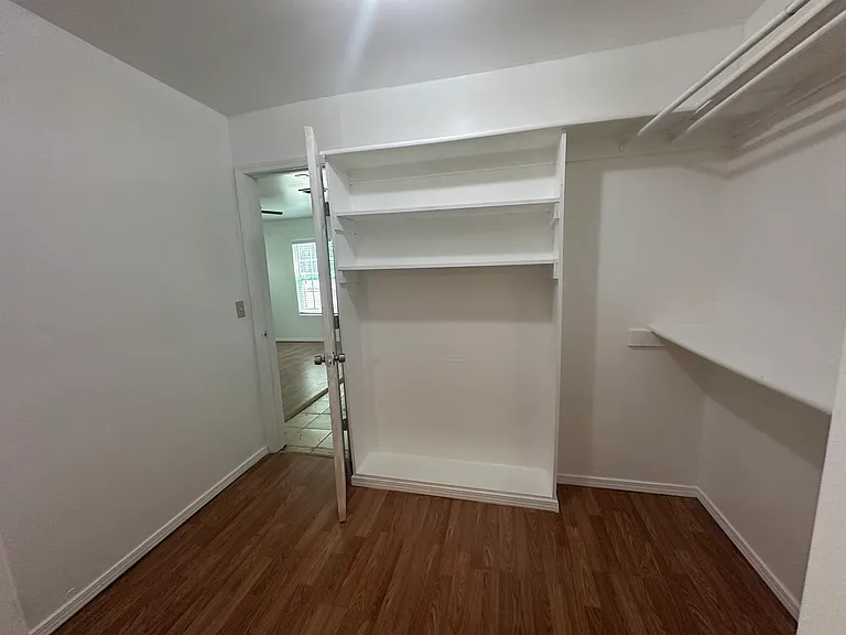 7833 S Harvard Ave — Photo 21