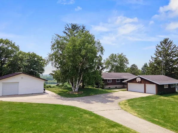 W3973 Decora ROAD, Horicon, WI 53032