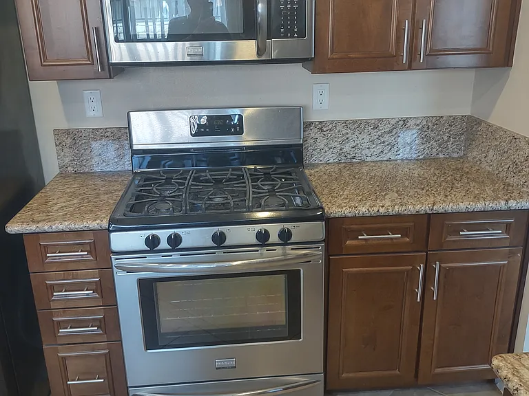 322 Esquina Dr — Photo 10
