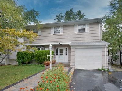 41 Roosevelt Ave, Elmwood Park, NJ, 07407