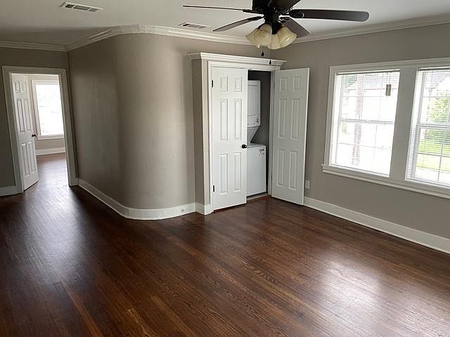 Living Room with washer/dryer.