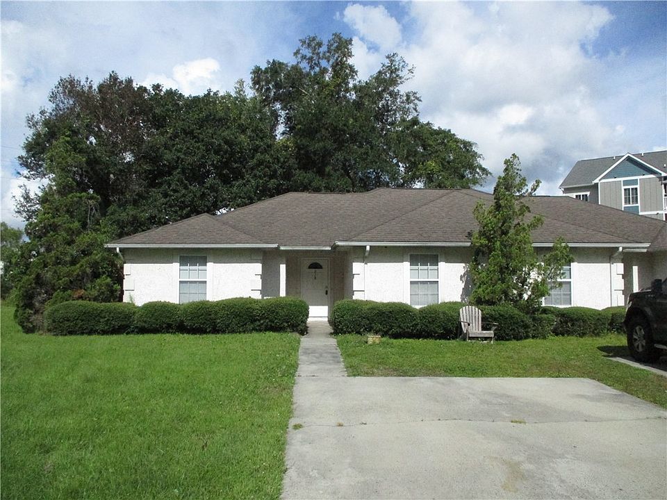 1st image of 218 Nell Leone Dr