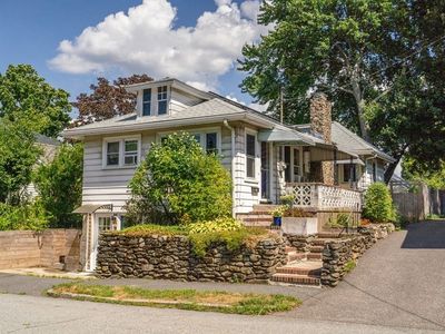 79 Mokema Ave, Waltham, MA, 02451