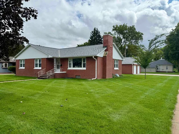 1947 W 6th St, Hastings, NE 68901