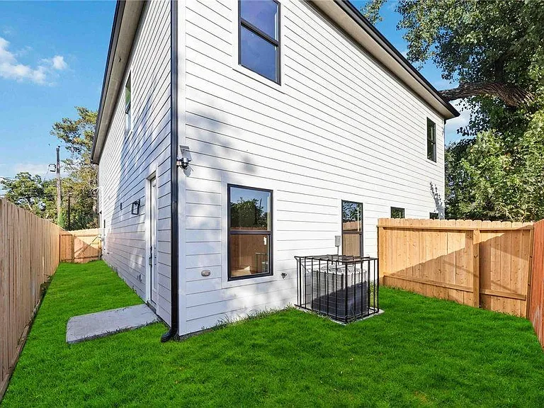 5222 Gold St #A — Photo 22