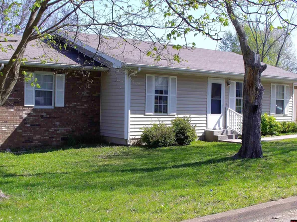 1441 W 2nd St, West Plains, MO 65775