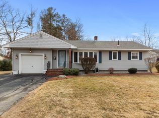 19 Rainbow Ave, Chelmsford, MA 01824