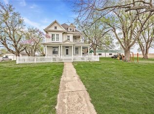 16894 175th St, Winchester, KS 66097