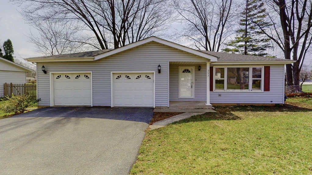 30w015 Plum Ct Warrenville Il 60555 Zillow