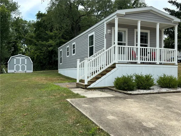 195 Laurie Ln, Washington, PA 15301
