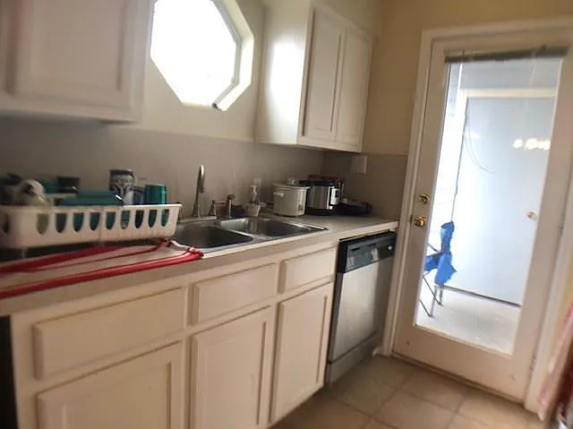 3111 Tom Green St #311 — Photo 9