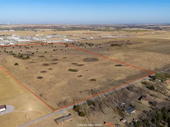 2 N 2440th Rd, Weatherford, OK 73096