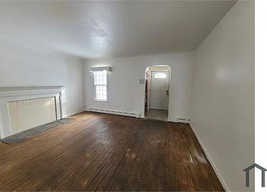 2458 Gibson St #1 — Photo 6