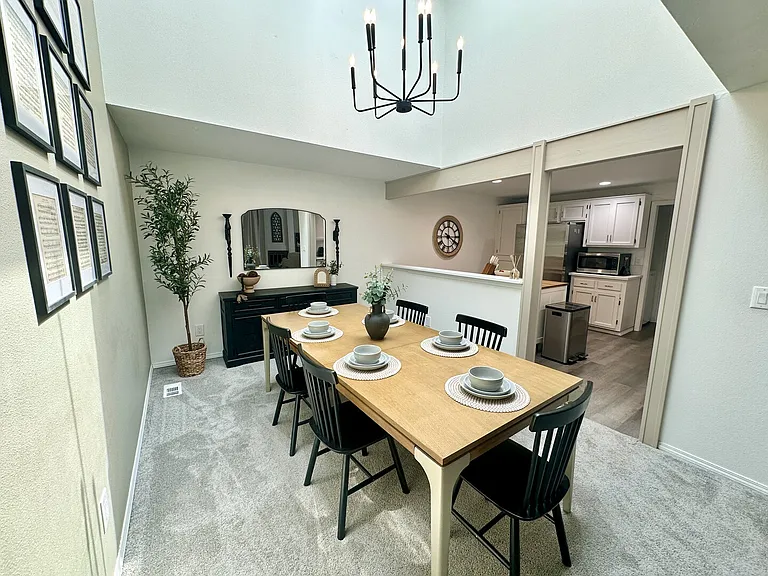 SW Summer Lake Dr — Photo 15