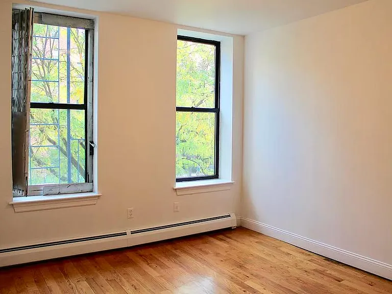300 W 112th St #2D — Photo 2