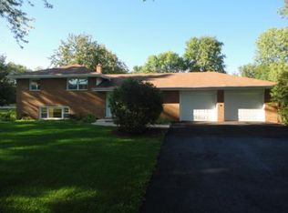 25W070 Lacey Ave, Naperville, IL 60563