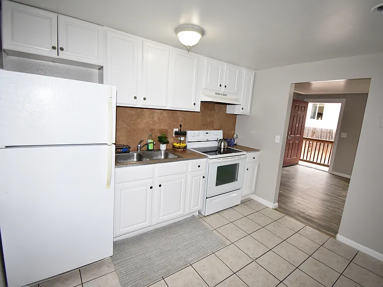 370 S Bryant St #A — Photo 10