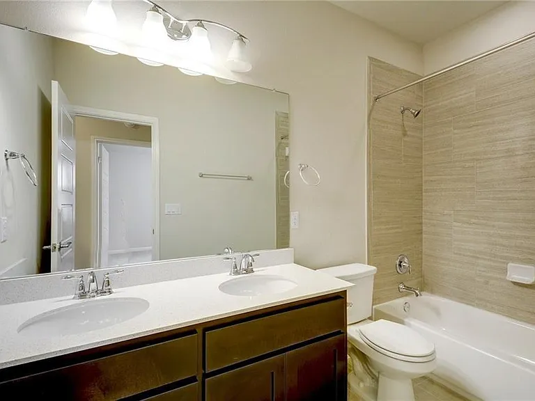 13800 Lyndhurst St #304 — Photo 21