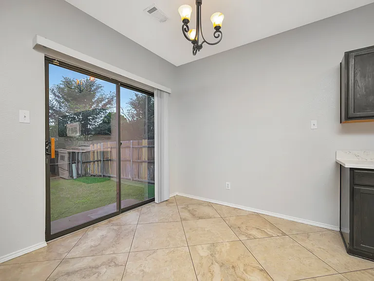4144 Capstone Dr — Photo 5