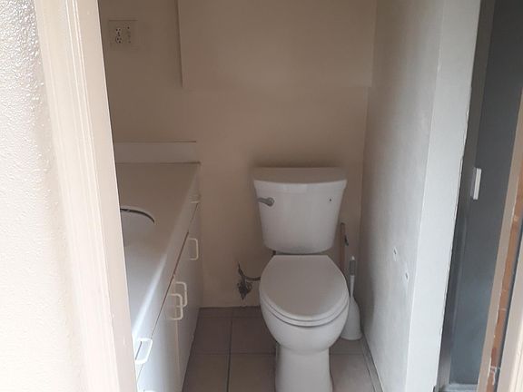3rd image of 2141 W Vista Ave APT 3