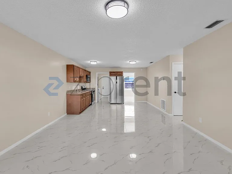 2809 Jefferson Pkwy #B — Photo 3