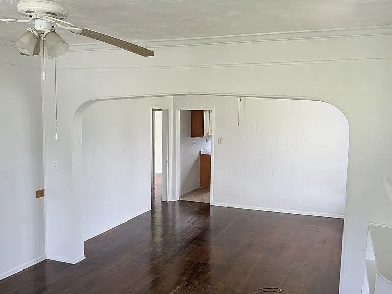 305 Allen Ave — Photo 23