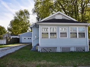 1622 Illinois St, Bloomington, IL
