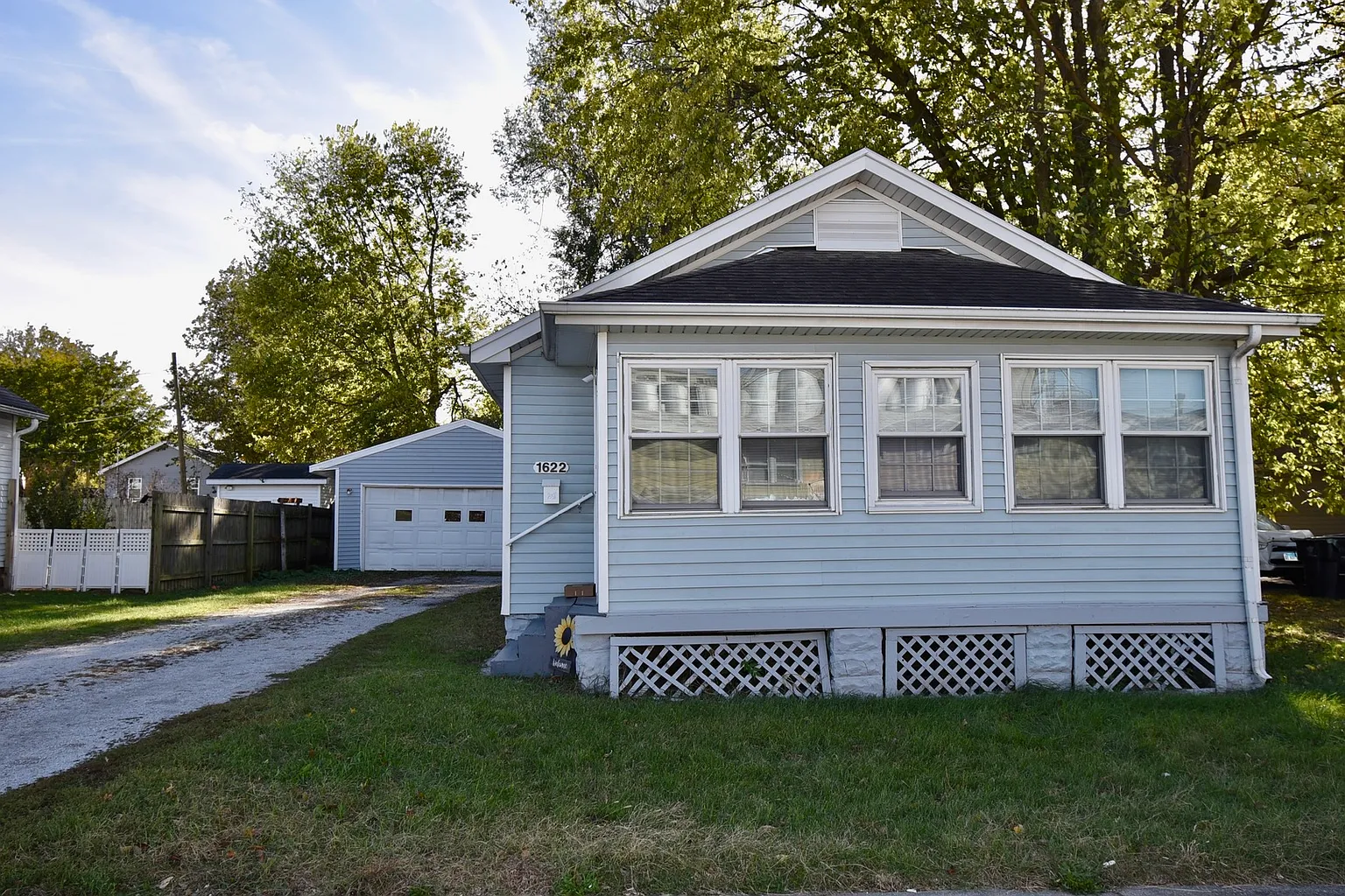 1622 Illinois St photo 1