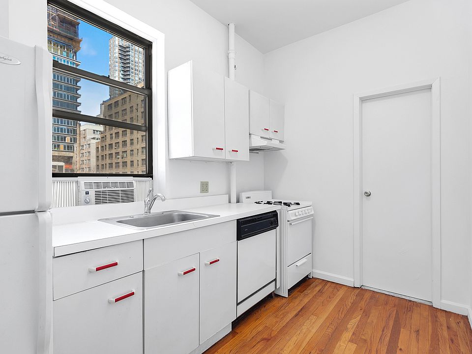 1st image of 245 E 62nd St #2024
