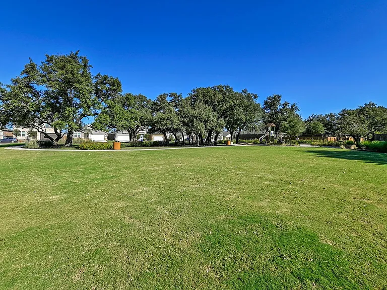 1349 Eagle Ray St — Photo 33