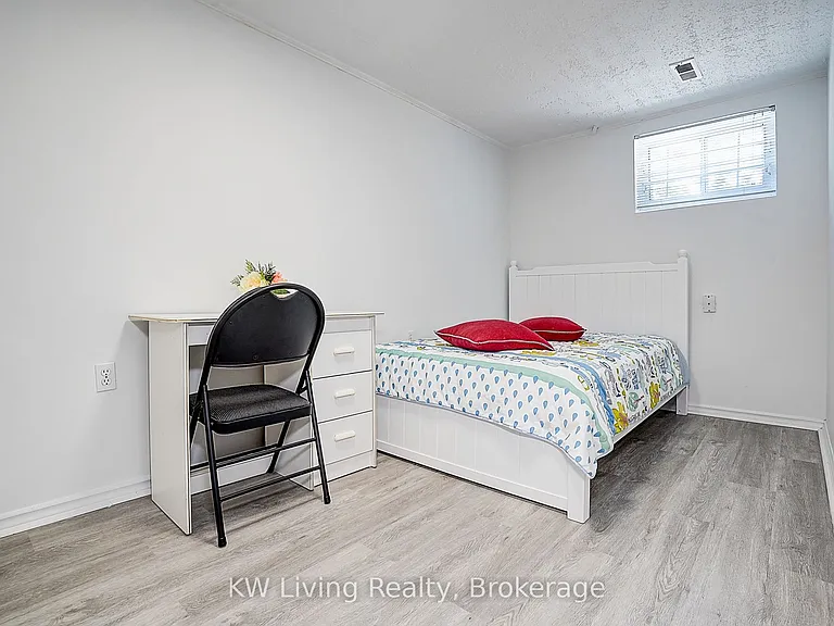 78 Roywood Dr #BASEMENT BACK — Photo 18